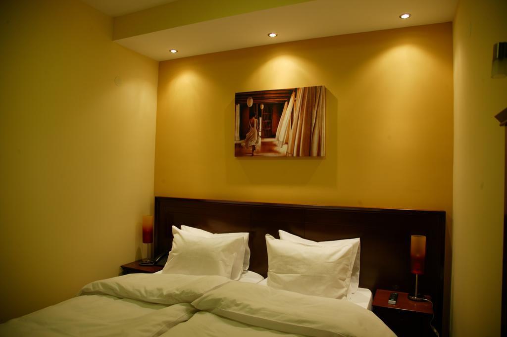 Garni Hotel Contact Belgrade Bilik gambar