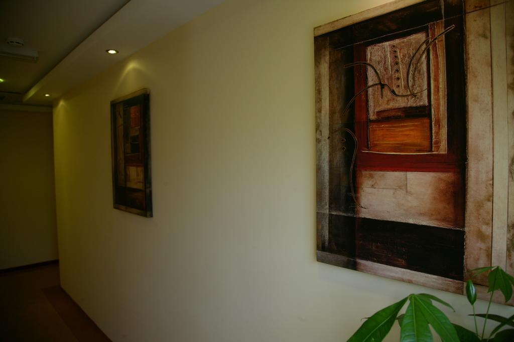 Garni Hotel Contact Belgrade Luaran gambar