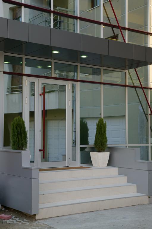 Garni Hotel Contact Belgrade Luaran gambar