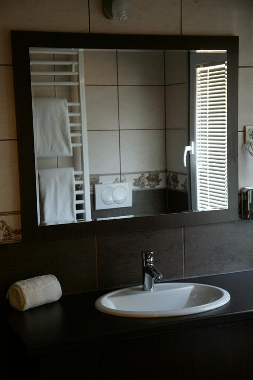 Garni Hotel Contact Belgrade Luaran gambar