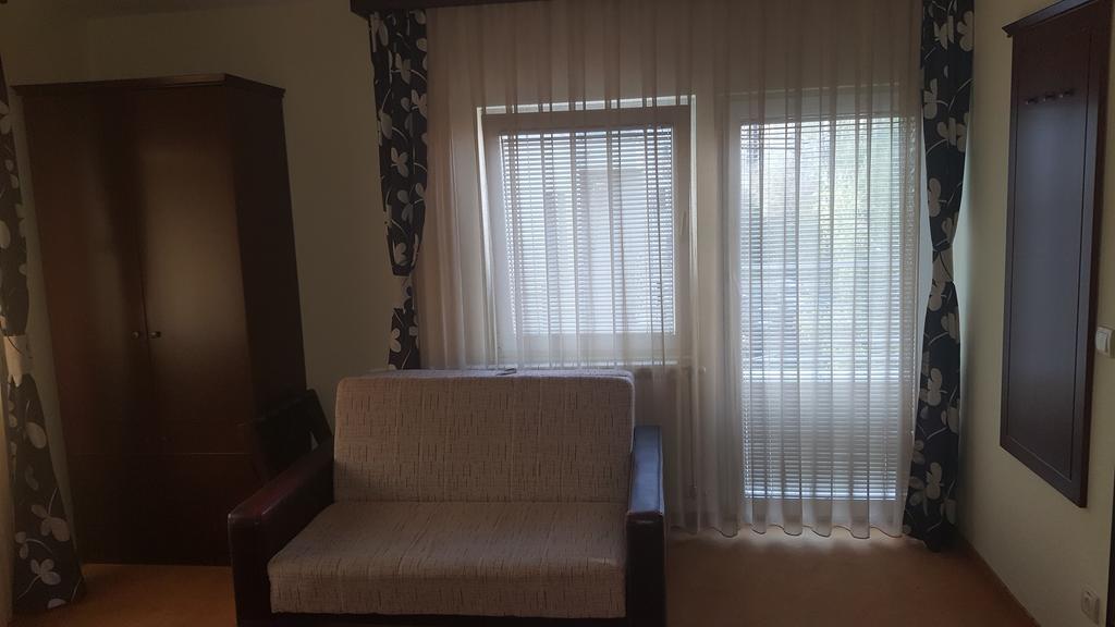 Garni Hotel Contact Belgrade Luaran gambar