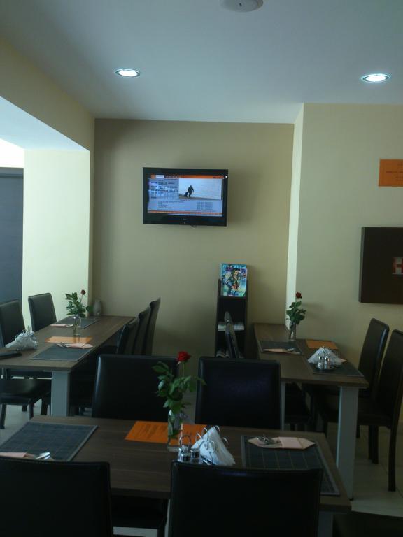 Garni Hotel Contact Belgrade Luaran gambar